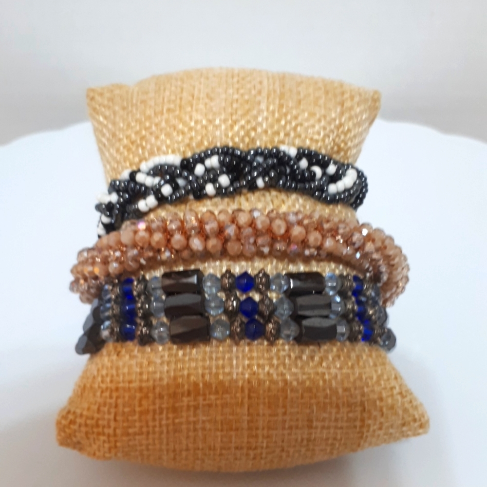 5/$25 Vintage Multicolored Bead Bracelet Lot